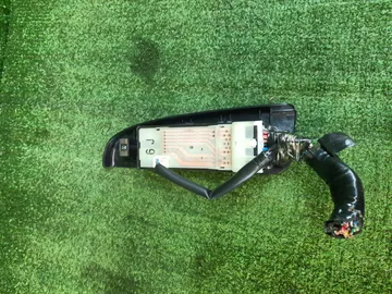 БЛОК УПРАВЛЕНИЯ СТЕКЛАМИ НА NISSAN BLUEBIRD QU14