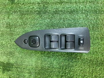 БЛОК УПРАВЛЕНИЯ СТЕКЛАМИ НА MAZDA FAMILIA BJ5W