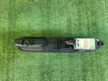 БЛОК УПРАВЛЕНИЯ СТЕКЛАМИ НА NISSAN SUNNY FB14