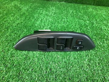 БЛОК УПРАВЛЕНИЯ СТЕКЛАМИ НА TOYOTA VITZ SCP10