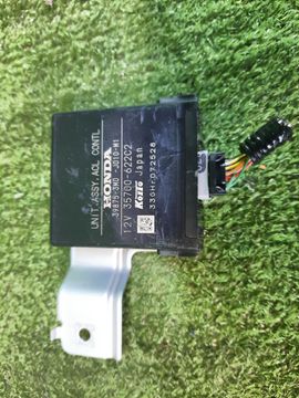 БЛОК УПРАВЛЕНИЯ НА HONDA VEZEL RV5