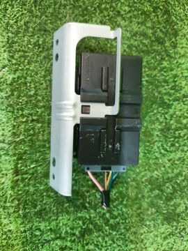 БЛОК УПРАВЛЕНИЯ НА HONDA VEZEL RV5