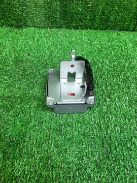 БЛОК УПРАВЛЕНИЯ НА NISSAN LEAF ZE1