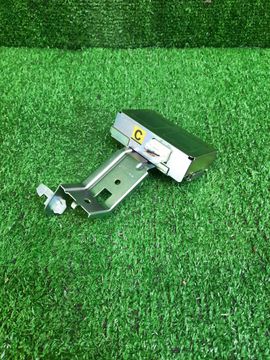 БЛОК УПРАВЛЕНИЯ НА NISSAN LEAF ZE1