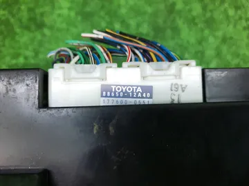 БЛОК УПРАВЛЕНИЯ КЛИМАТ КОНТРОЛЕМ НА TOYOTA COROLLA NZE121