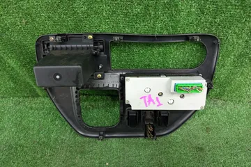 БЛОК УПРАВЛЕНИЯ КЛИМАТ КОНТРОЛЕМ НА HONDA AVANCIER TA1
