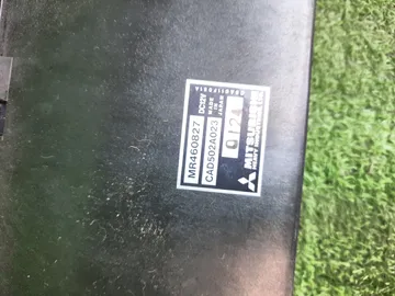 БЛОК УПРАВЛЕНИЯ КЛИМАТ КОНТРОЛЕМ НА MITSUBISHI PAJERO IO H77W