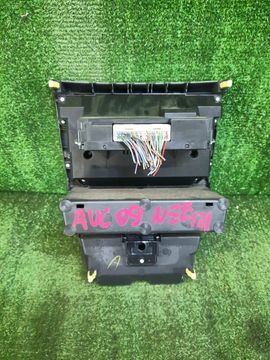 БЛОК УПРАВЛЕНИЯ КЛИМАТ КОНТРОЛЕМ НА TOYOTA COROLLA NZE121