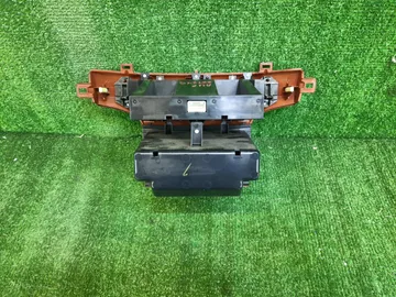 БЛОК УПРАВЛЕНИЯ КЛИМАТ КОНТРОЛЕМ НА TOYOTA PREMIO ZZT240