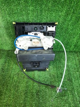 БЛОК УПРАВЛЕНИЯ КЛИМАТ КОНТРОЛЕМ НА TOYOTA COROLLA NZE121