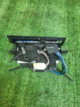 БЛОК УПРАВЛЕНИЯ КЛИМАТ КОНТРОЛЕМ НА NISSAN DATSUN BMD21