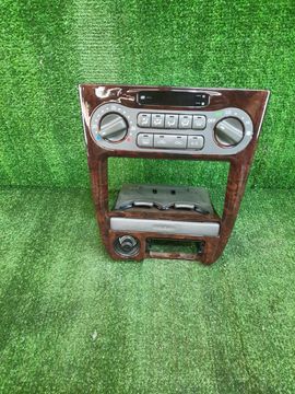 БЛОК УПРАВЛЕНИЯ КЛИМАТ КОНТРОЛЕМ НА TOYOTA COROLLA AE110