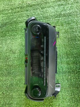 БЛОК УПРАВЛЕНИЯ КЛИМАТ КОНТРОЛЕМ НА TOYOTA YARIS MXPH10