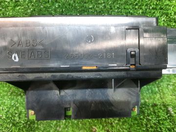 БЛОК УПРАВЛЕНИЯ КЛИМАТ КОНТРОЛЕМ НА TOYOTA CHASER GX90