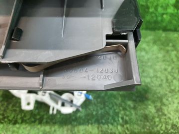 БЛОК УПРАВЛЕНИЯ КЛИМАТ КОНТРОЛЕМ НА TOYOTA COROLLA AE110