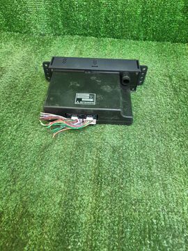 БЛОК УПРАВЛЕНИЯ КЛИМАТ КОНТРОЛЕМ НА MITSUBISHI PAJERO IO H76W