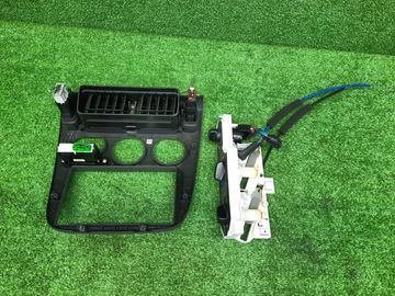 БЛОК УПРАВЛЕНИЯ КЛИМАТ КОНТРОЛЕМ НА HONDA HR-V GH3