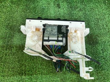 БЛОК УПРАВЛЕНИЯ КЛИМАТ КОНТРОЛЕМ НА MITSUBISHI PAJERO IO H76W