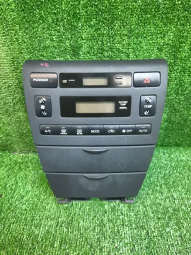 БЛОК УПРАВЛЕНИЯ КЛИМАТ КОНТРОЛЕМ НА TOYOTA COROLLA NZE121