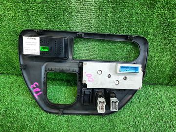 БЛОК УПРАВЛЕНИЯ КЛИМАТ КОНТРОЛЕМ НА HONDA AVANCIER TA3