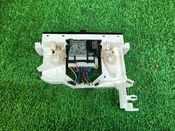 БЛОК УПРАВЛЕНИЯ КЛИМАТ КОНТРОЛЕМ НА MITSUBISHI PAJERO IO H76W