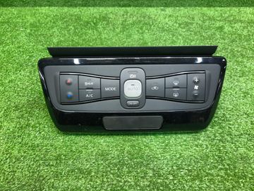 БЛОК УПРАВЛЕНИЯ КЛИМАТ КОНТРОЛЕМ НА NISSAN LEAF ZE1