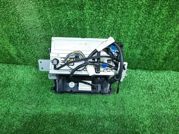 БЛОК УПРАВЛЕНИЯ КЛИМАТ КОНТРОЛЕМ НА SUBARU OUTBACK BP9