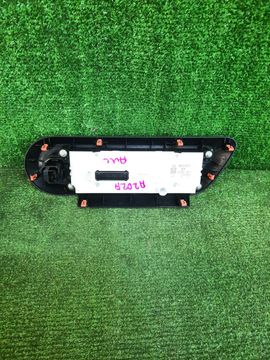 БЛОК УПРАВЛЕНИЯ КЛИМАТ КОНТРОЛЕМ НА TOYOTA RAIZE A202A