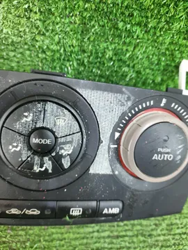 БЛОК УПРАВЛЕНИЯ КЛИМАТ КОНТРОЛЕМ НА MAZDA AXELA BKEP