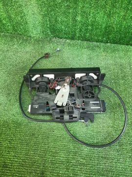 БЛОК УПРАВЛЕНИЯ КЛИМАТ КОНТРОЛЕМ НА ISUZU BIGHORN UBS69