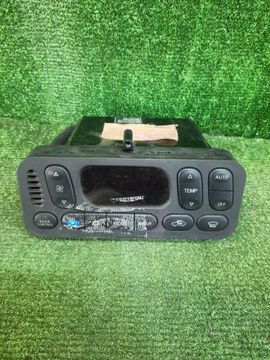 БЛОК УПРАВЛЕНИЯ КЛИМАТ КОНТРОЛЕМ НА MITSUBISHI DELICA PE8W