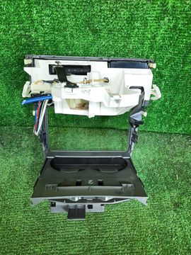 БЛОК УПРАВЛЕНИЯ КЛИМАТ КОНТРОЛЕМ НА TOYOTA COROLLA AE110