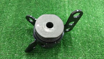 САЙЛЕНТБЛОК НА TOYOTA WISH ZGE25G