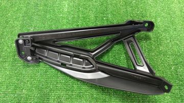 ЗАГЛУШКА БАМПЕРА НА TOYOTA HARRIER ZSU60W
