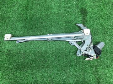 СТЕКЛОПОДЪЕМНИК НА HONDA STEPWGN RF1