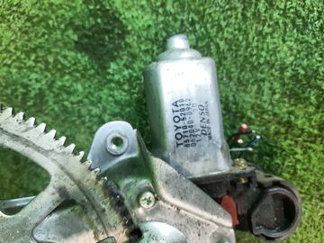 СТЕКЛОПОДЪЕМНИК НА TOYOTA VITZ SCP10