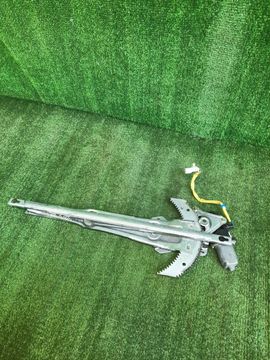 СТЕКЛОПОДЪЕМНИК НА HONDA STEPWGN RF1