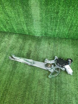 СТЕКЛОПОДЪЕМНИК НА TOYOTA VITZ SCP10