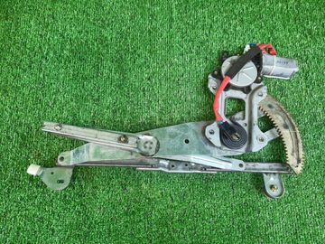 СТЕКЛОПОДЪЕМНИК НА SUBARU IMPREZA GG2