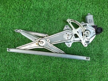 СТЕКЛОПОДЪЕМНИК НА TOYOTA VITZ SCP10