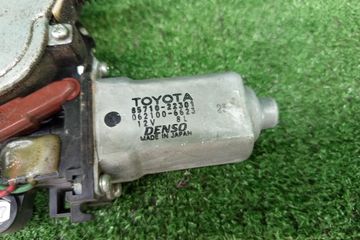 СТЕКЛОПОДЪЕМНИК НА TOYOTA CHASER GX90