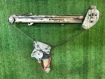 СТЕКЛОПОДЪЕМНИК НА MITSUBISHI CANTER FB50A