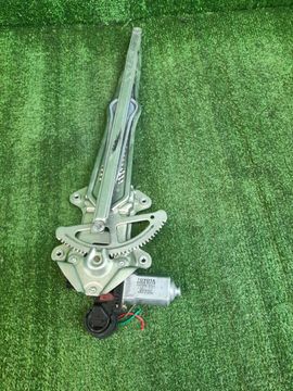 СТЕКЛОПОДЪЕМНИК НА TOYOTA FUNCARGO NCP20