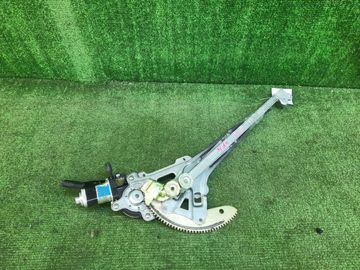 СТЕКЛОПОДЪЕМНИК НА NISSAN CEDRIC Y34