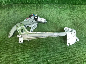 СТЕКЛОПОДЪЕМНИК НА SUBARU FORESTER SG5