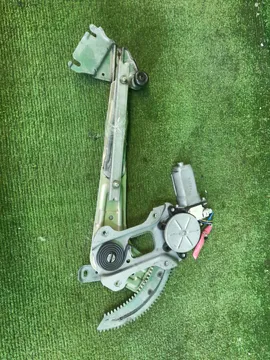 СТЕКЛОПОДЪЕМНИК НА SUBARU FORESTER SG5