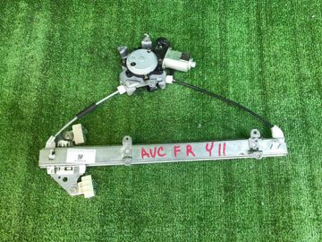 СТЕКЛОПОДЪЕМНИК НА NISSAN WINGROAD Y11