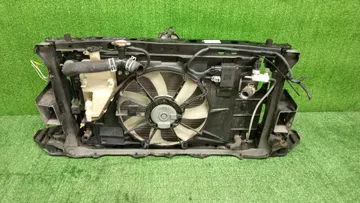 РАМКА РАДИАТОРА НА TOYOTA AQUA NHP10 1NZ-FXE