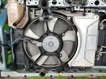 РАМКА РАДИАТОРА НА TOYOTA VITZ KSP130 1KR-FE