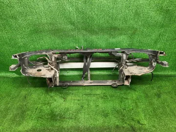 РАМКА РАДИАТОРА НА TOYOTA CHASER SX90 4S-FE